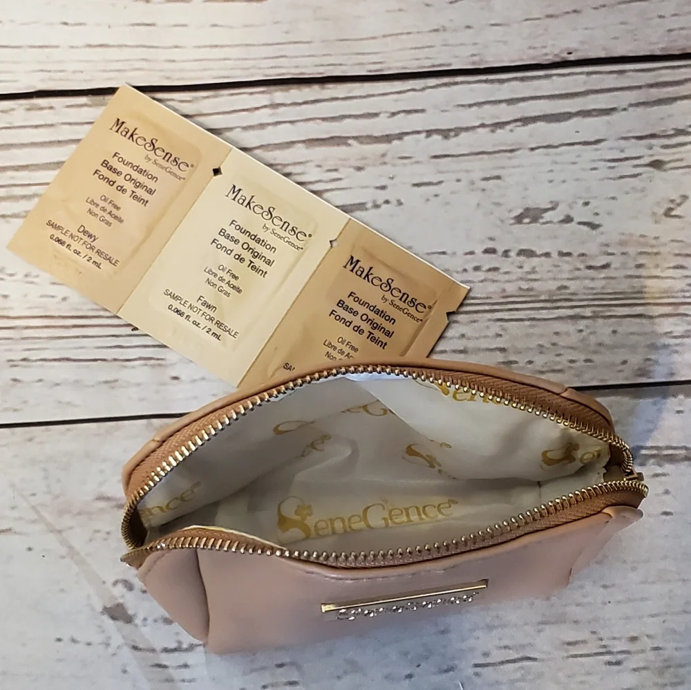 SeneGence makeup bag tan with foundation samples